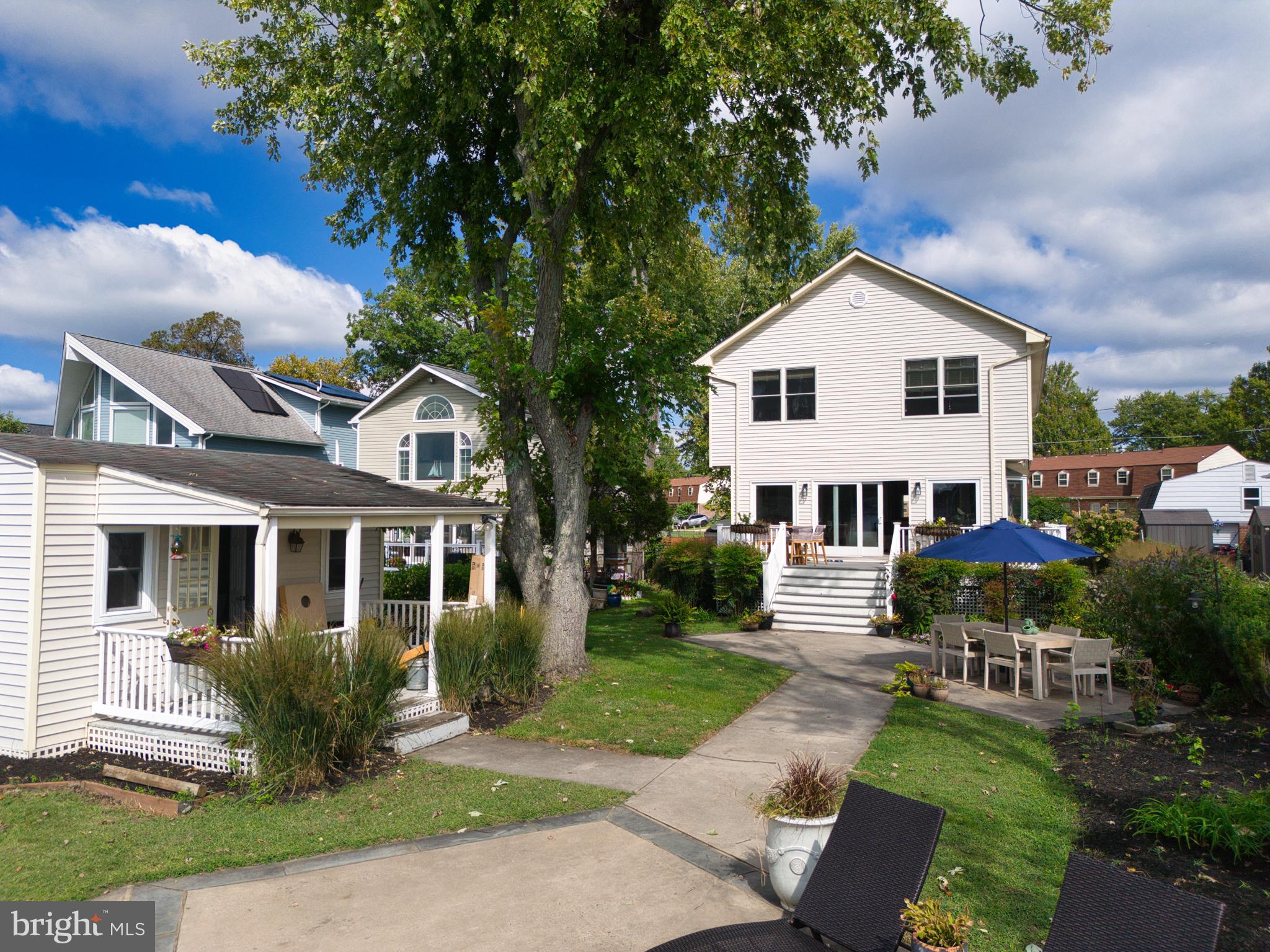 MIDDLE RIVER - Residential