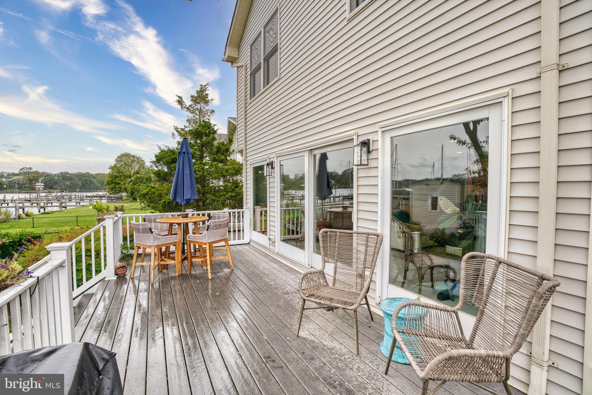 MIDDLE RIVER - Residential