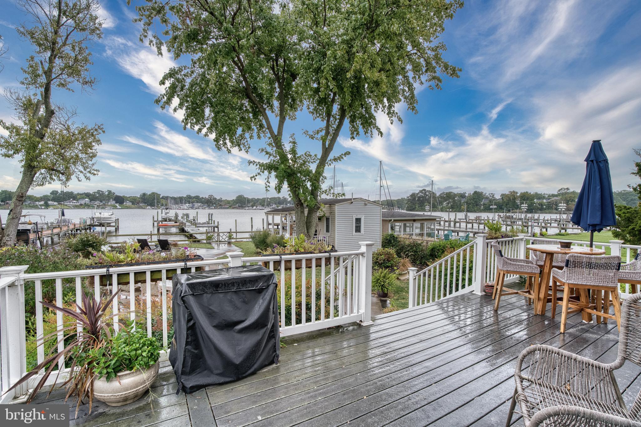 MIDDLE RIVER - Residential