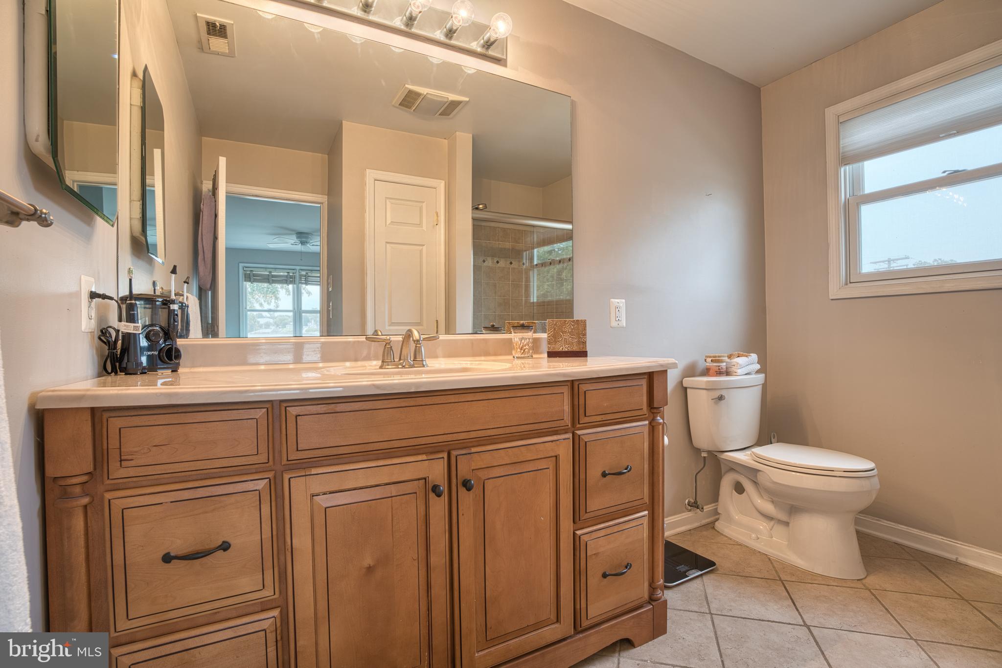 MIDDLE RIVER - Residential