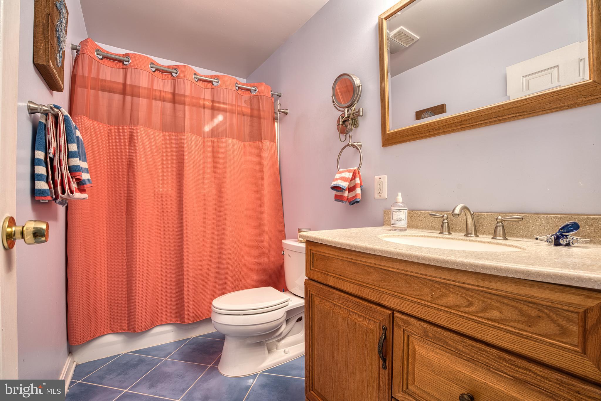 MIDDLE RIVER - Residential