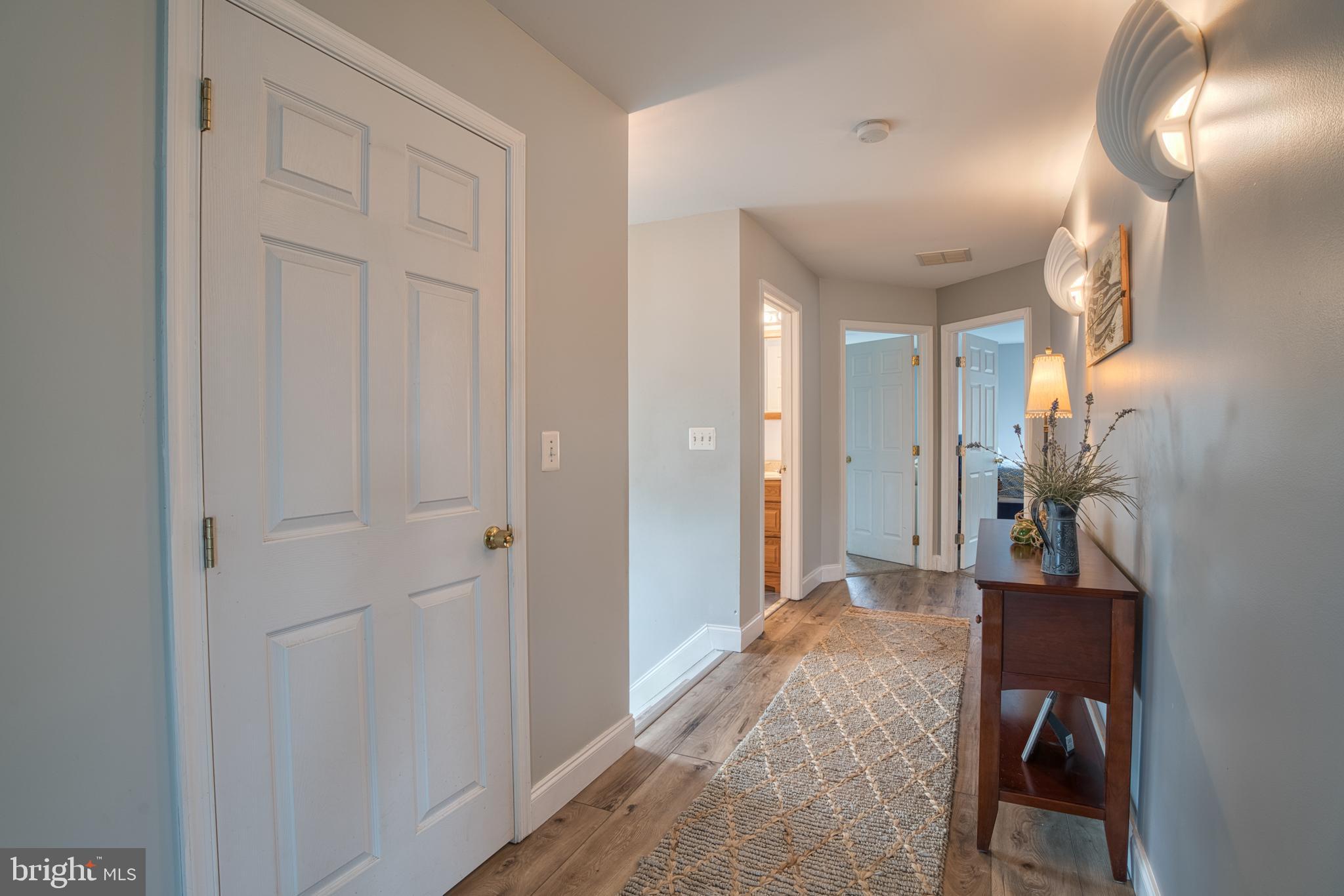 MIDDLE RIVER - Residential