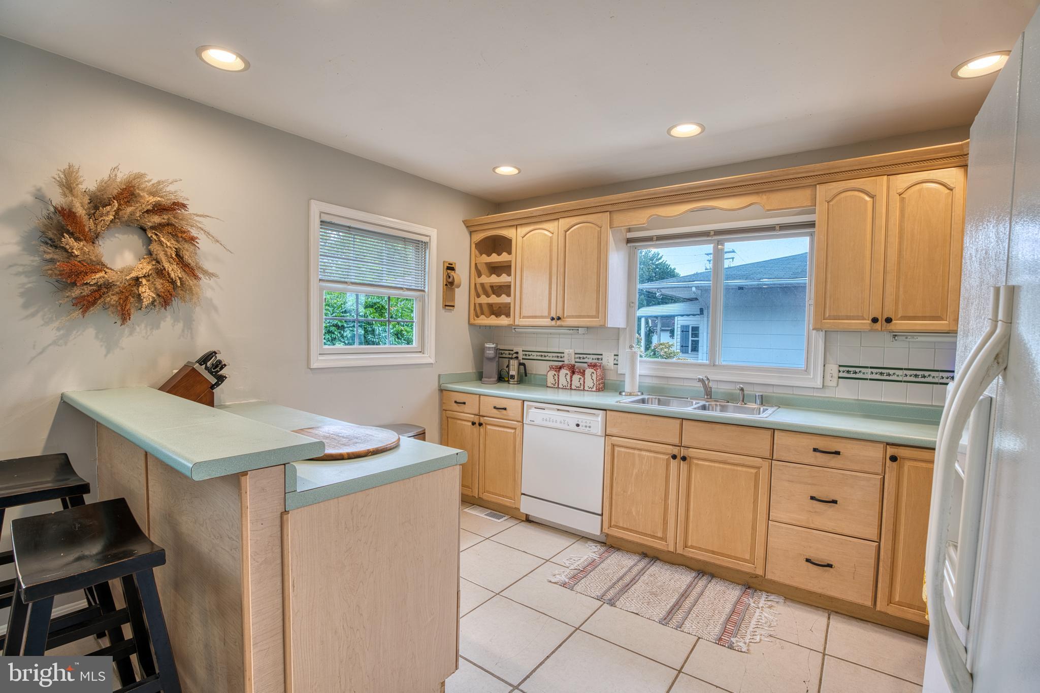 MIDDLE RIVER - Residential