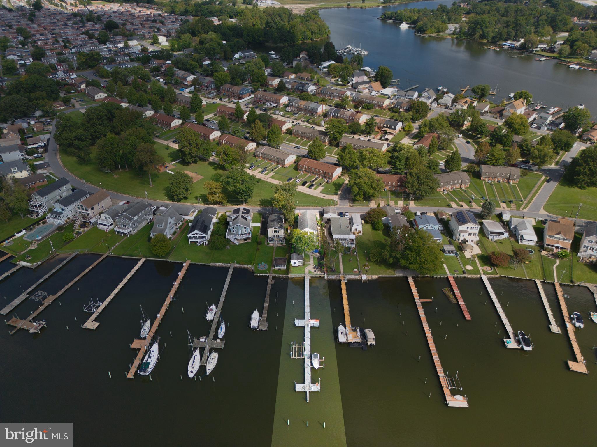 MIDDLE RIVER - Residential