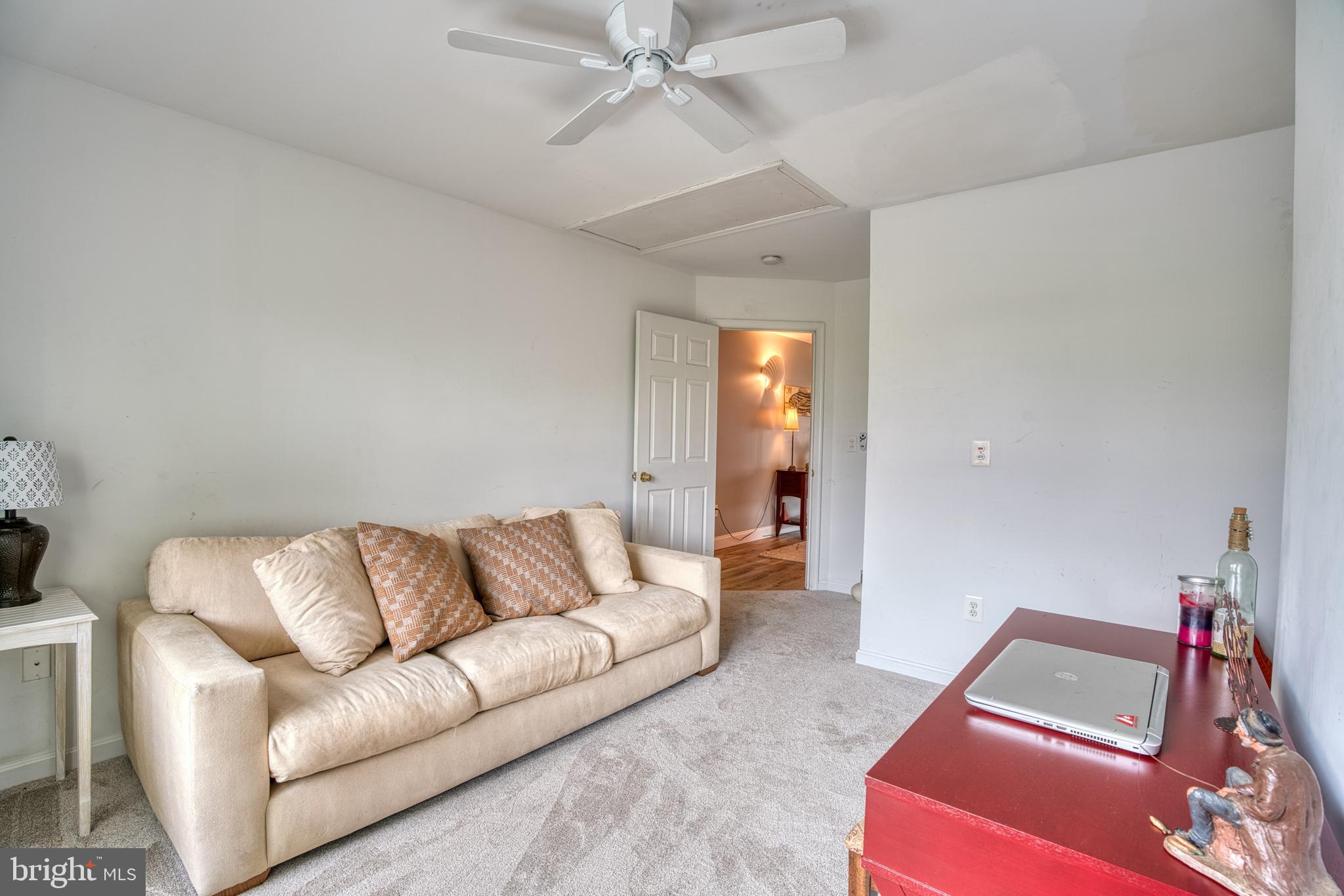 MIDDLE RIVER - Residential