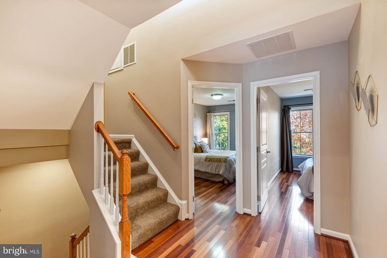 SHIRLINGTON CREST - Residential