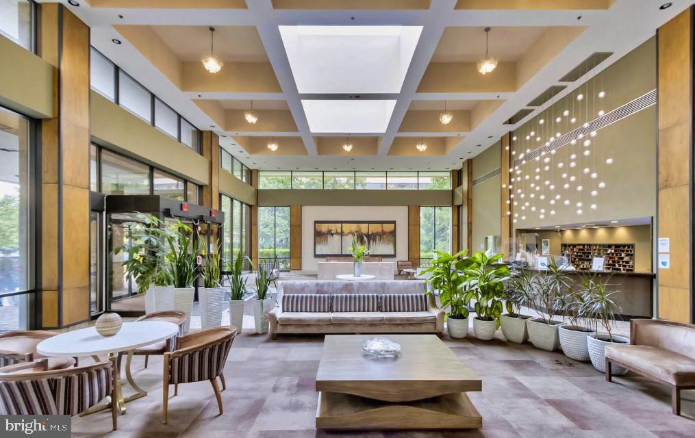 3713 S GEORGE MASON DRIVE 1601