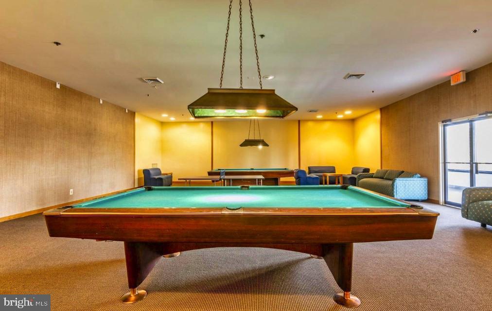 SKYLINE HOUSE - Residential