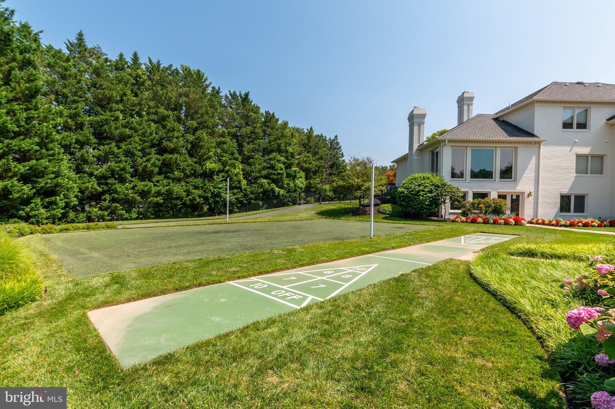 KENTSDALE ESTATES - Residential