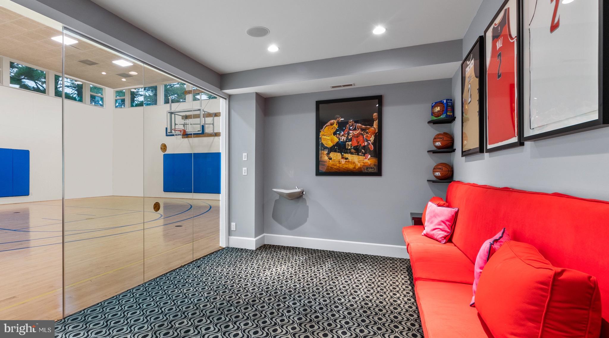 KENTSDALE ESTATES - Residential