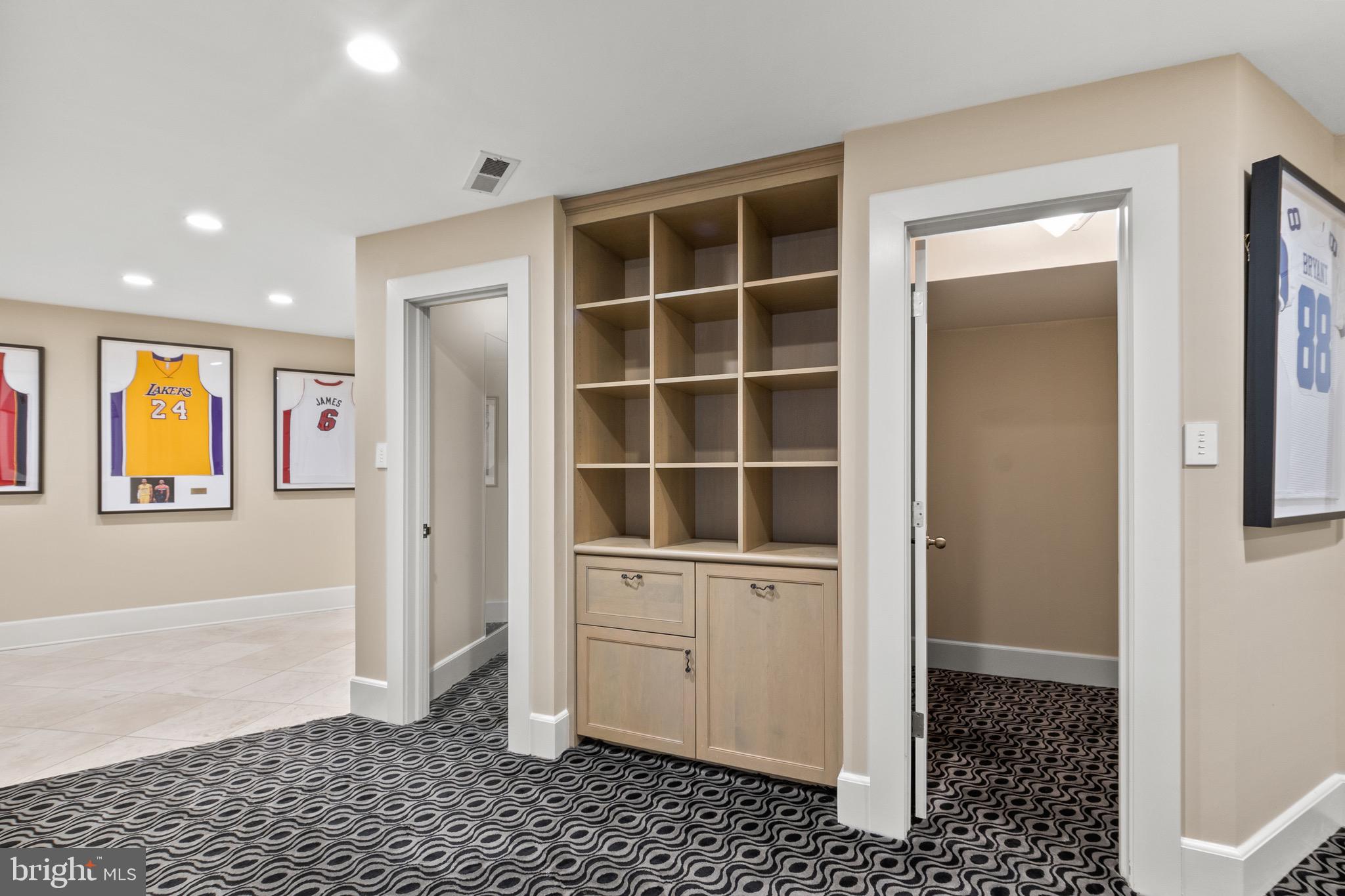 KENTSDALE ESTATES - Residential