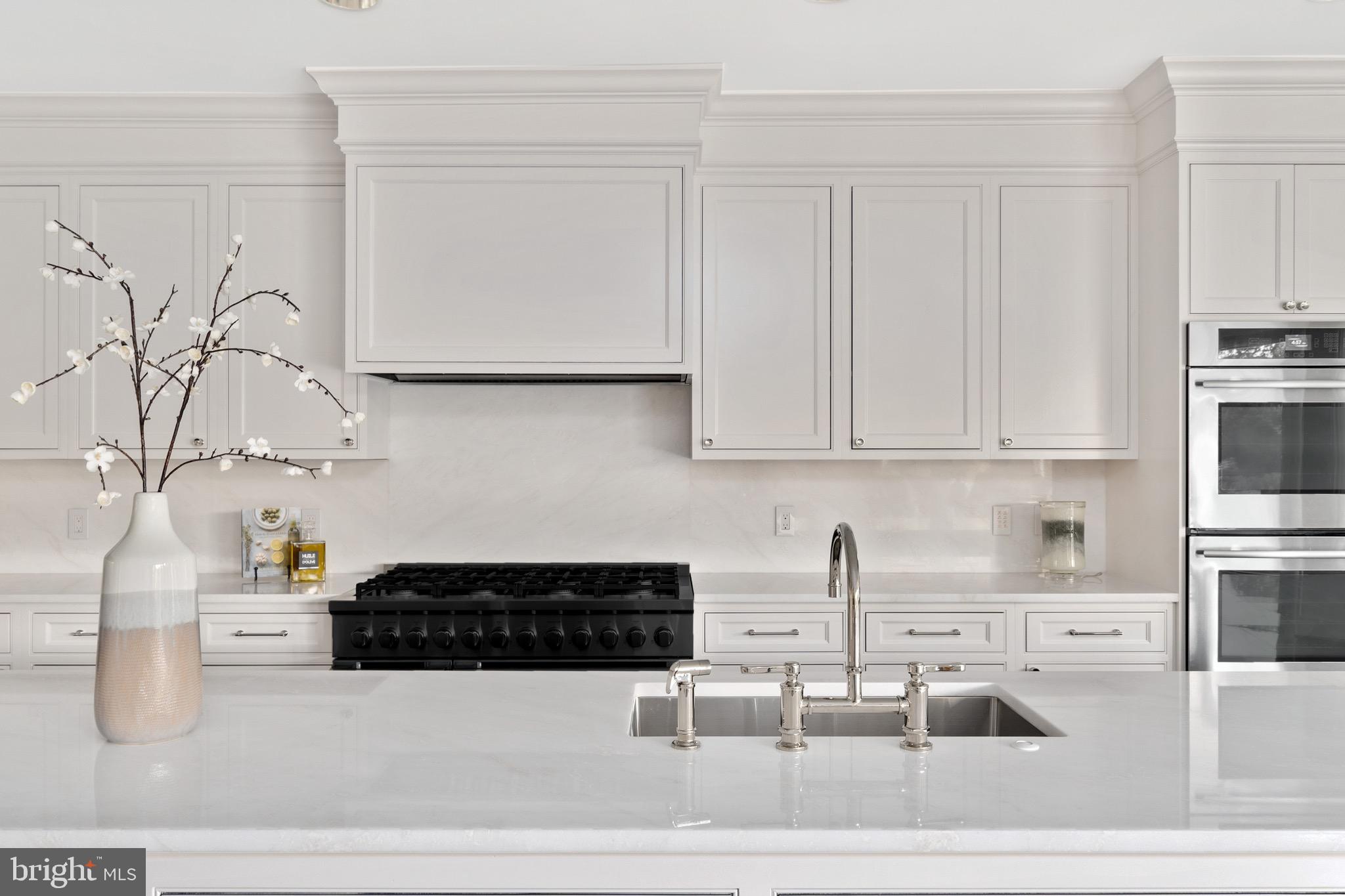 KENTSDALE ESTATES - Residential