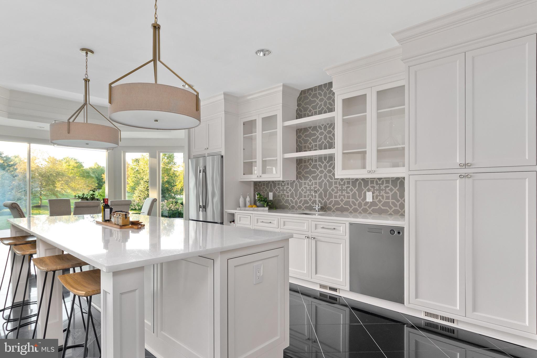 KENTSDALE ESTATES - Residential