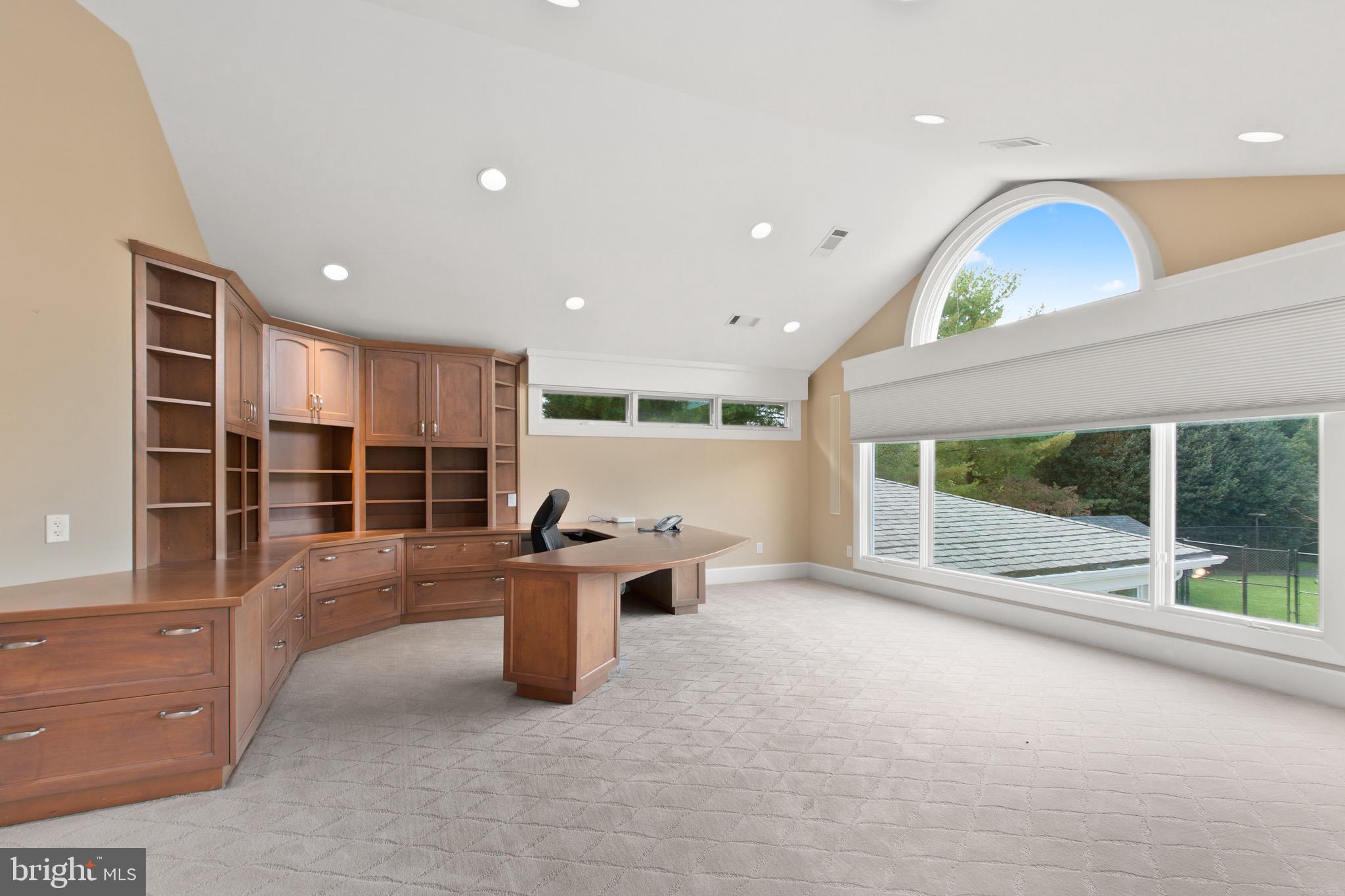 KENTSDALE ESTATES - Residential