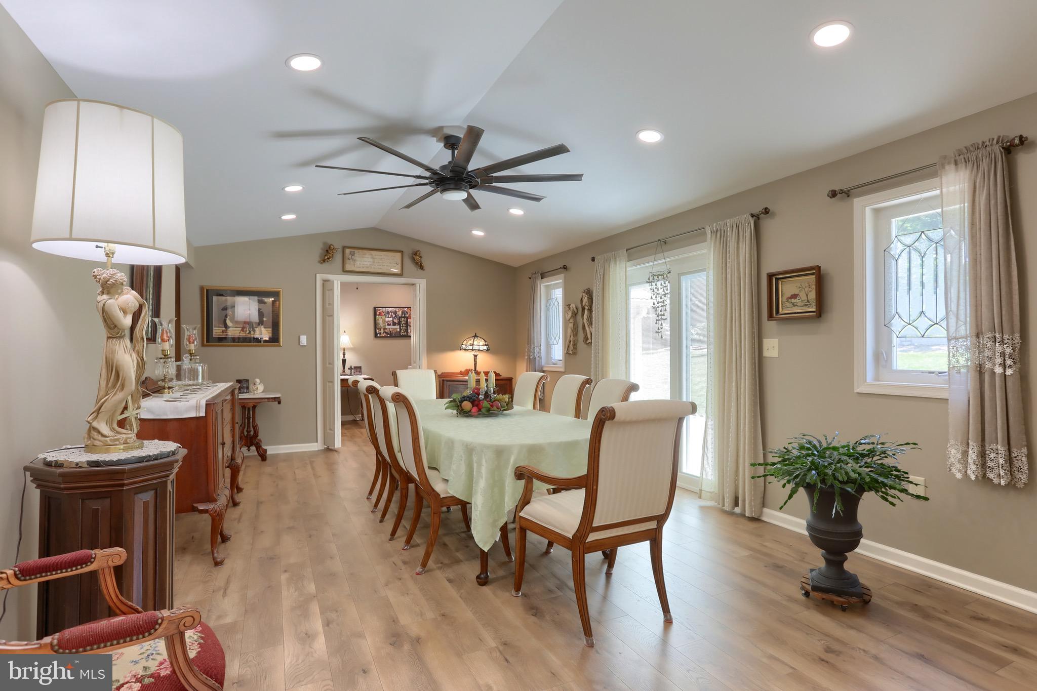 STAFFORD HEIGHTS - Residential