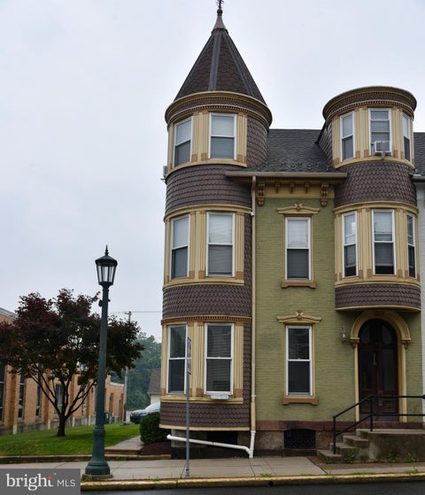 Condo For Rent - 118 W. Main Street #1<br/> Berks County, KUTZTOWN, PA 19530