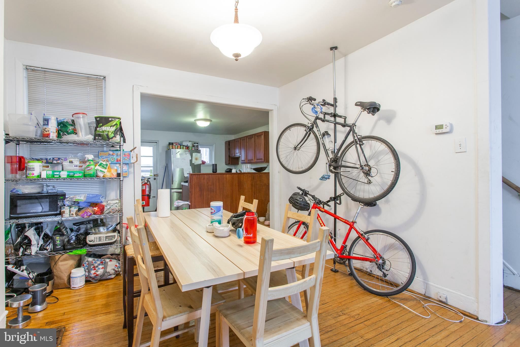 UNIVERSITY CITY - Residential Lease