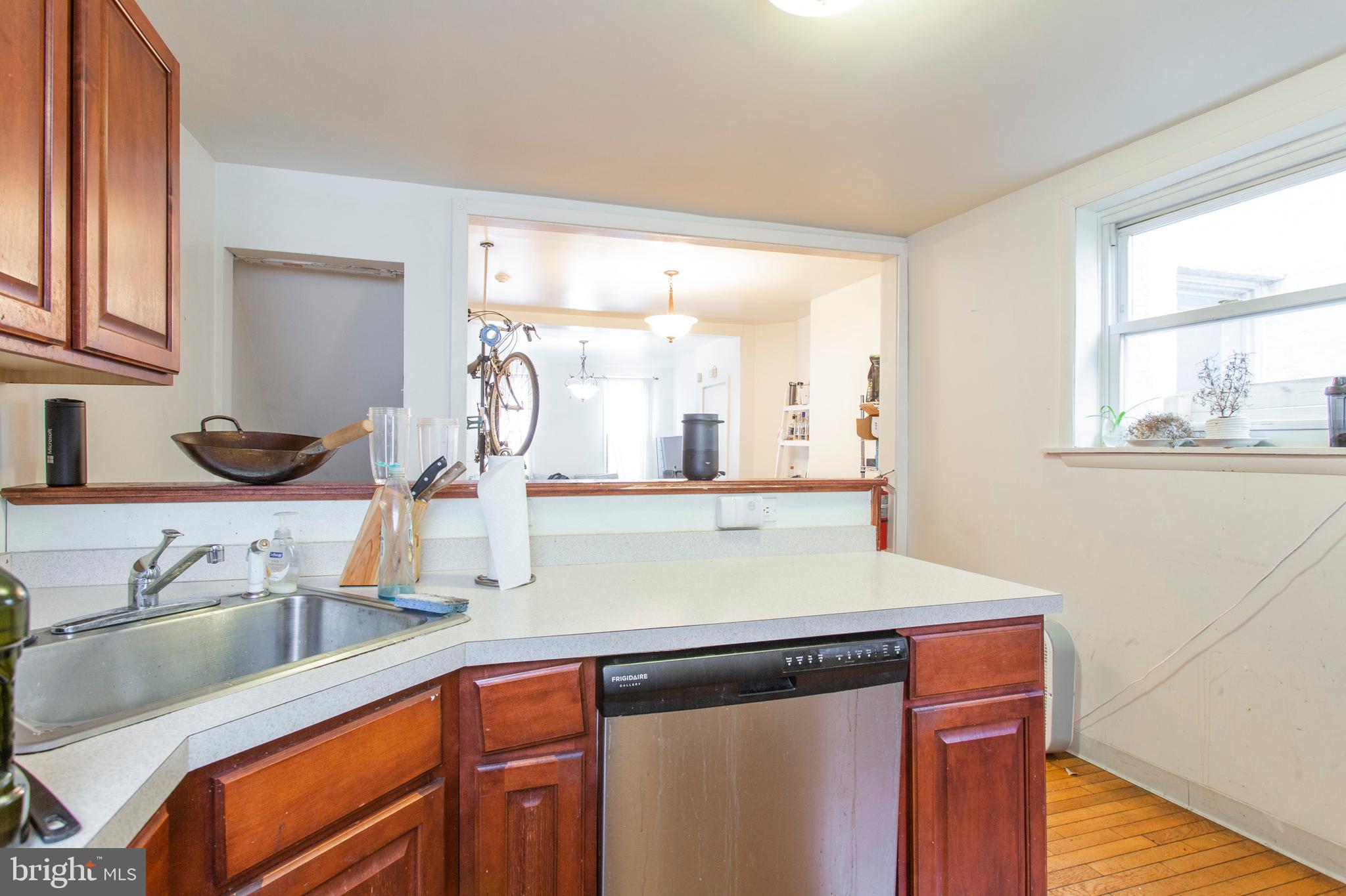 UNIVERSITY CITY - Residential Lease