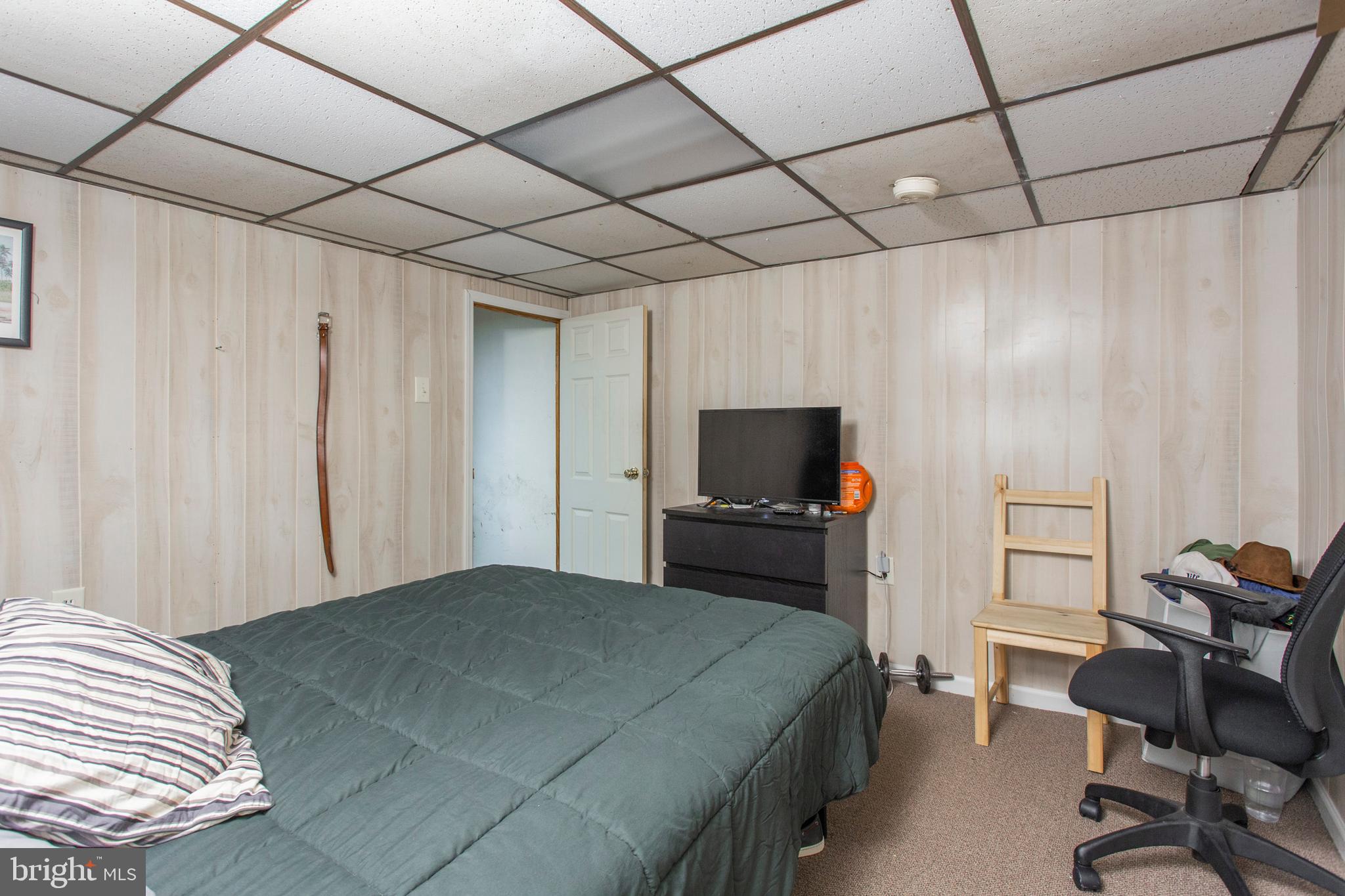 UNIVERSITY CITY - Residential Lease