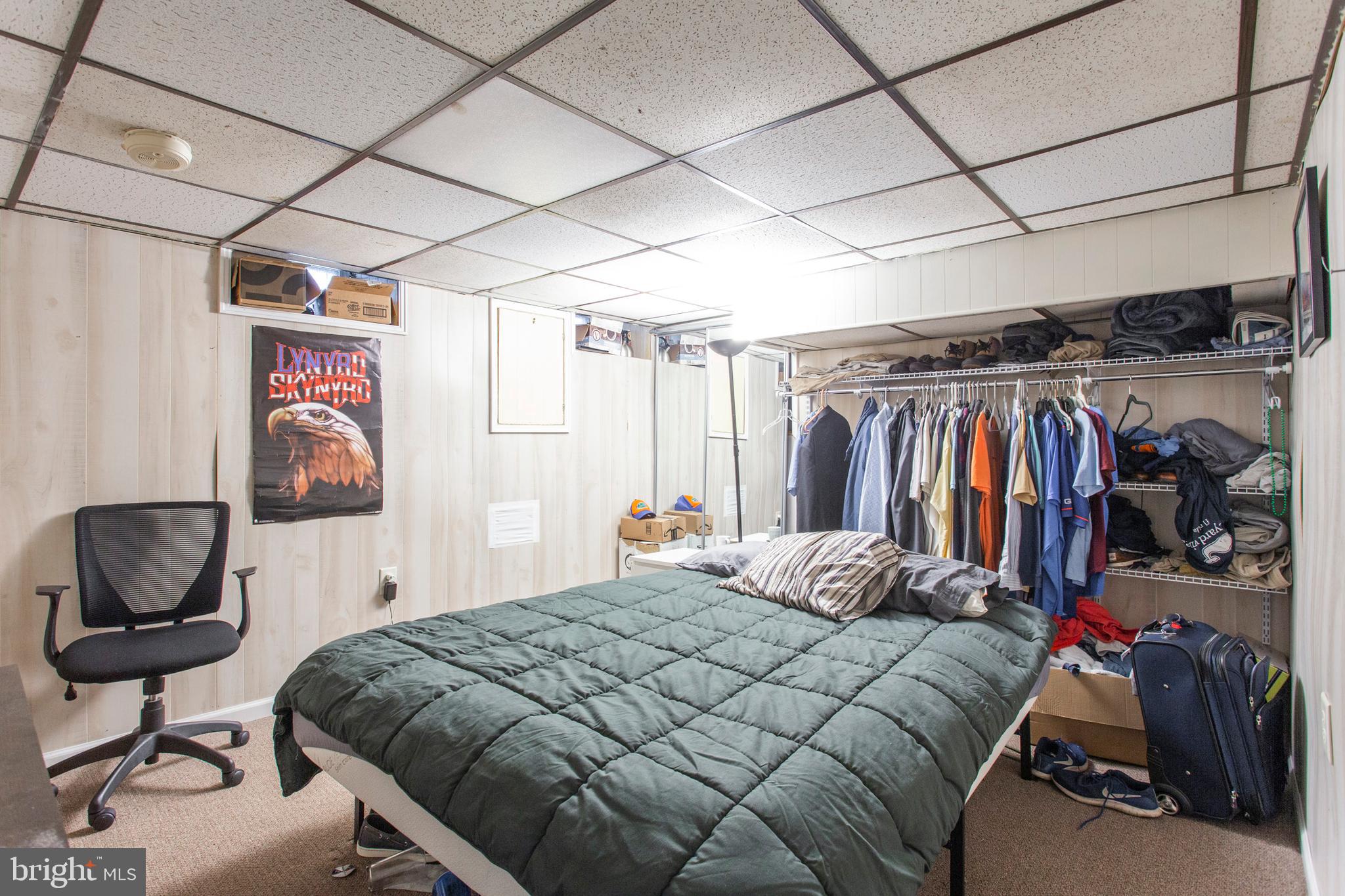 UNIVERSITY CITY - Residential Lease