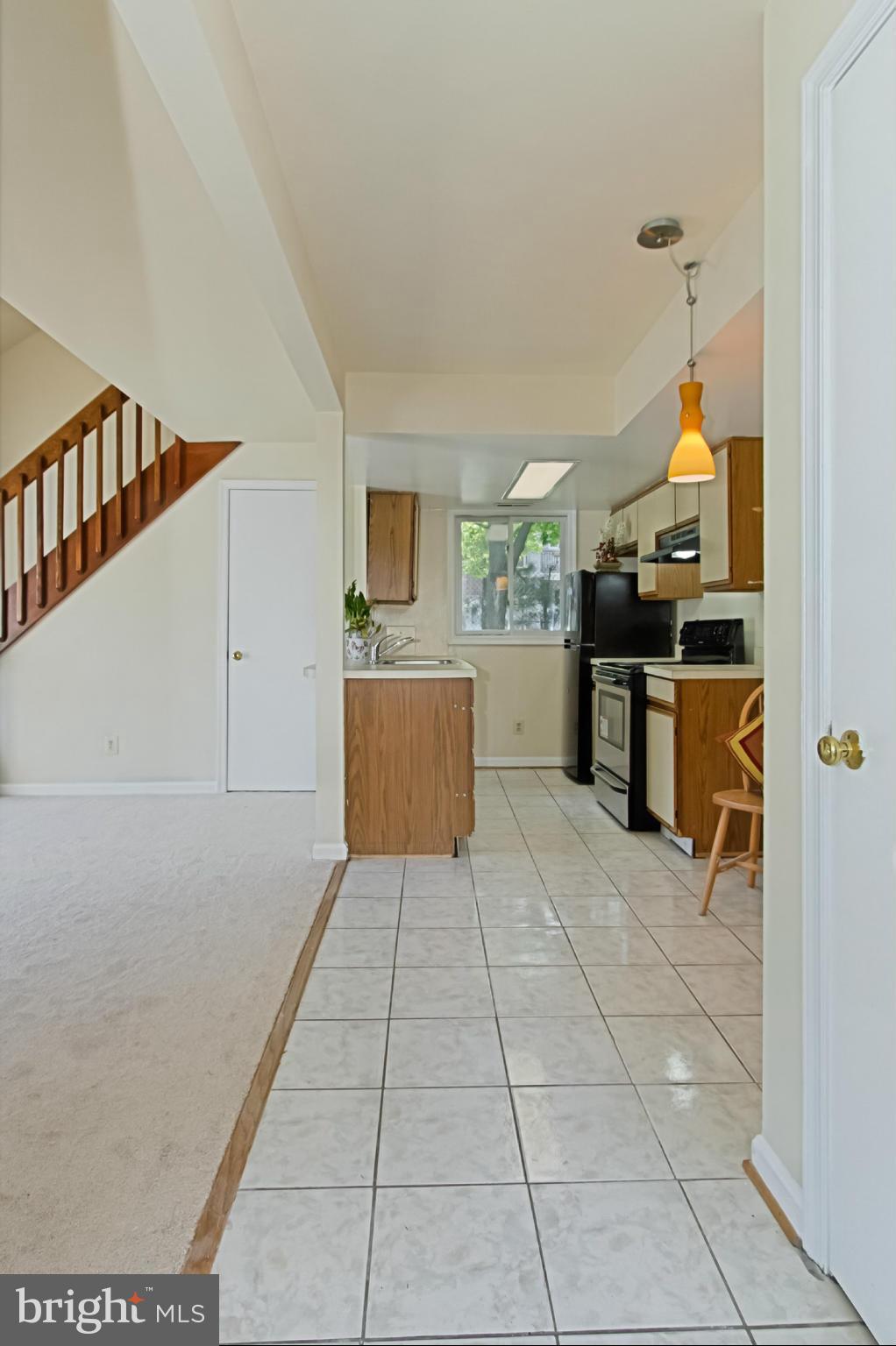 OLDE SALEM VILLAGE - Residential Lease