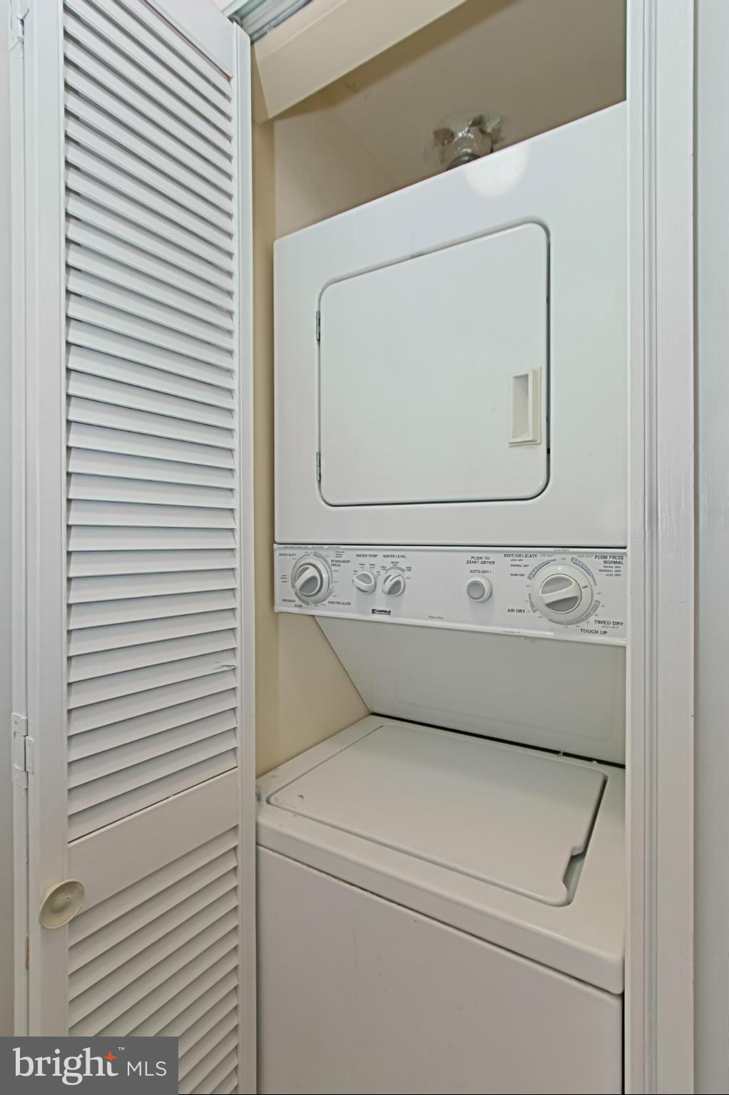 OLDE SALEM VILLAGE - Residential Lease