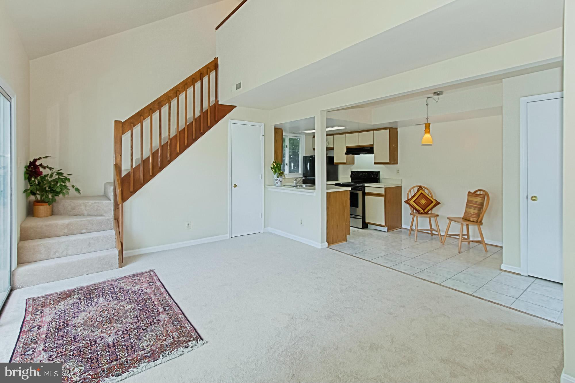 OLDE SALEM VILLAGE - Residential Lease