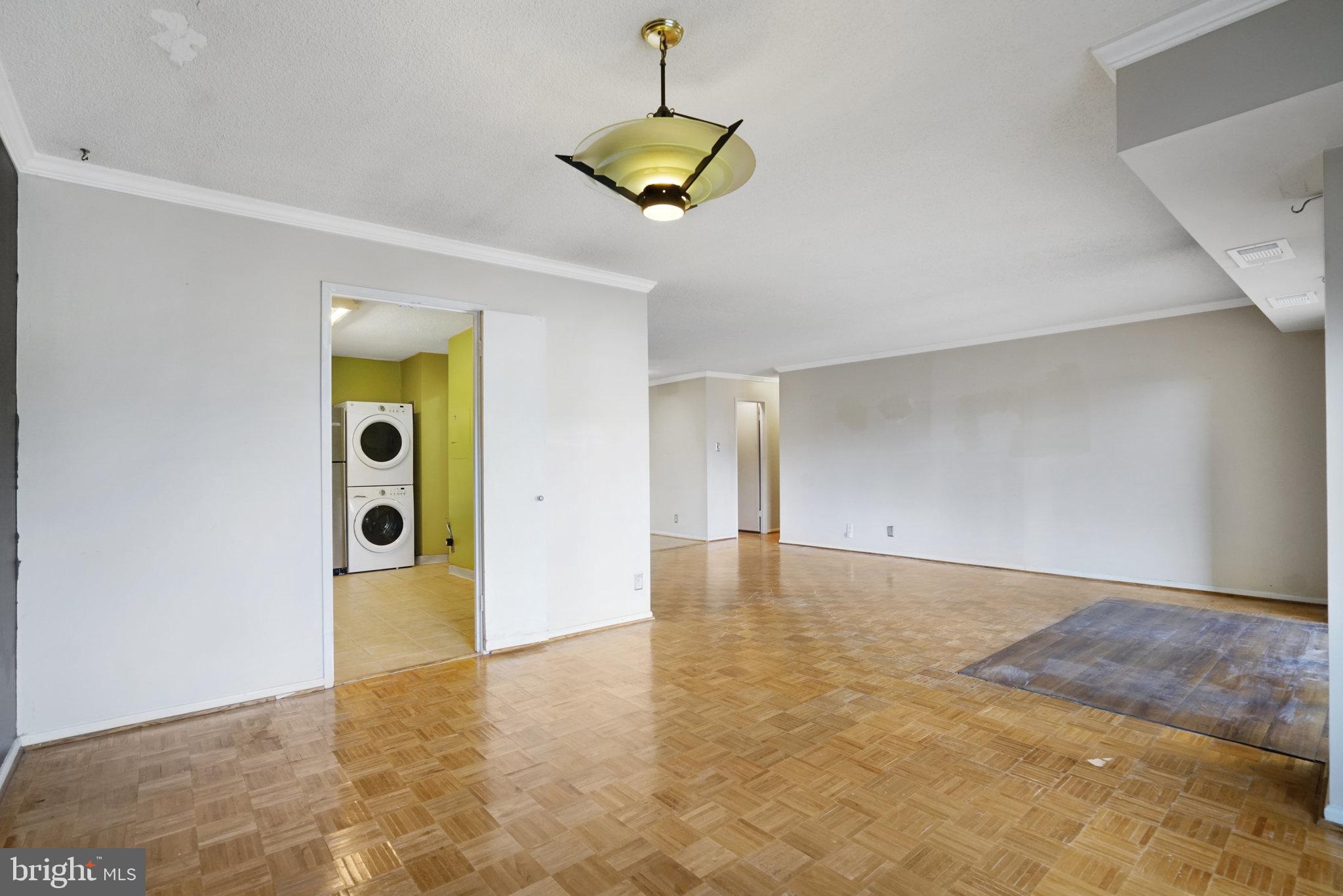 WATERGATE AT LANDMARK - Residential