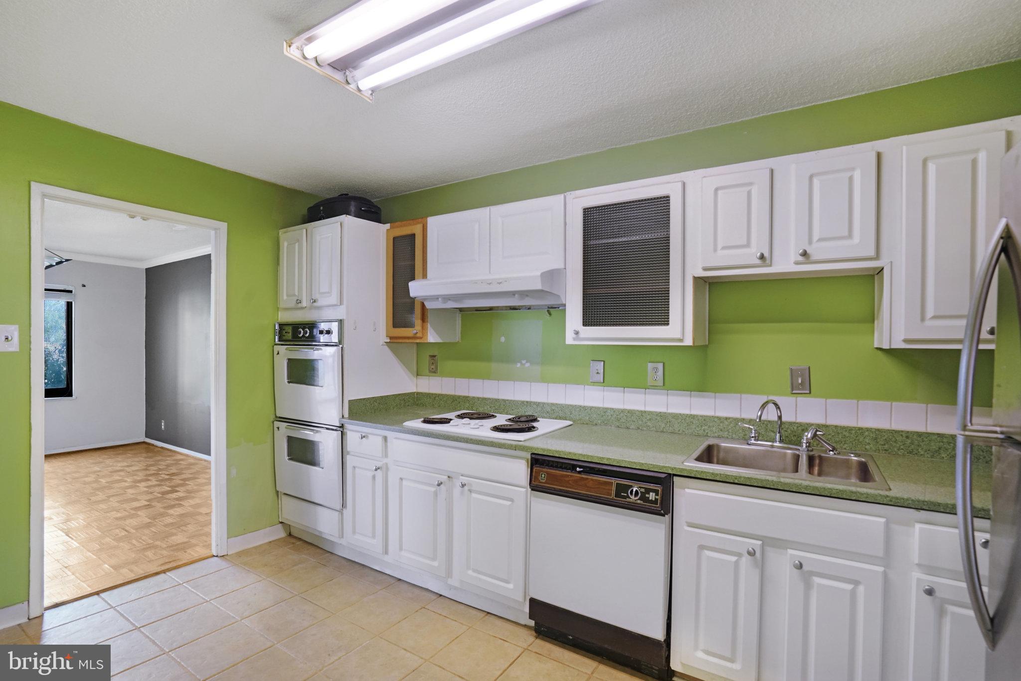 WATERGATE AT LANDMARK - Residential