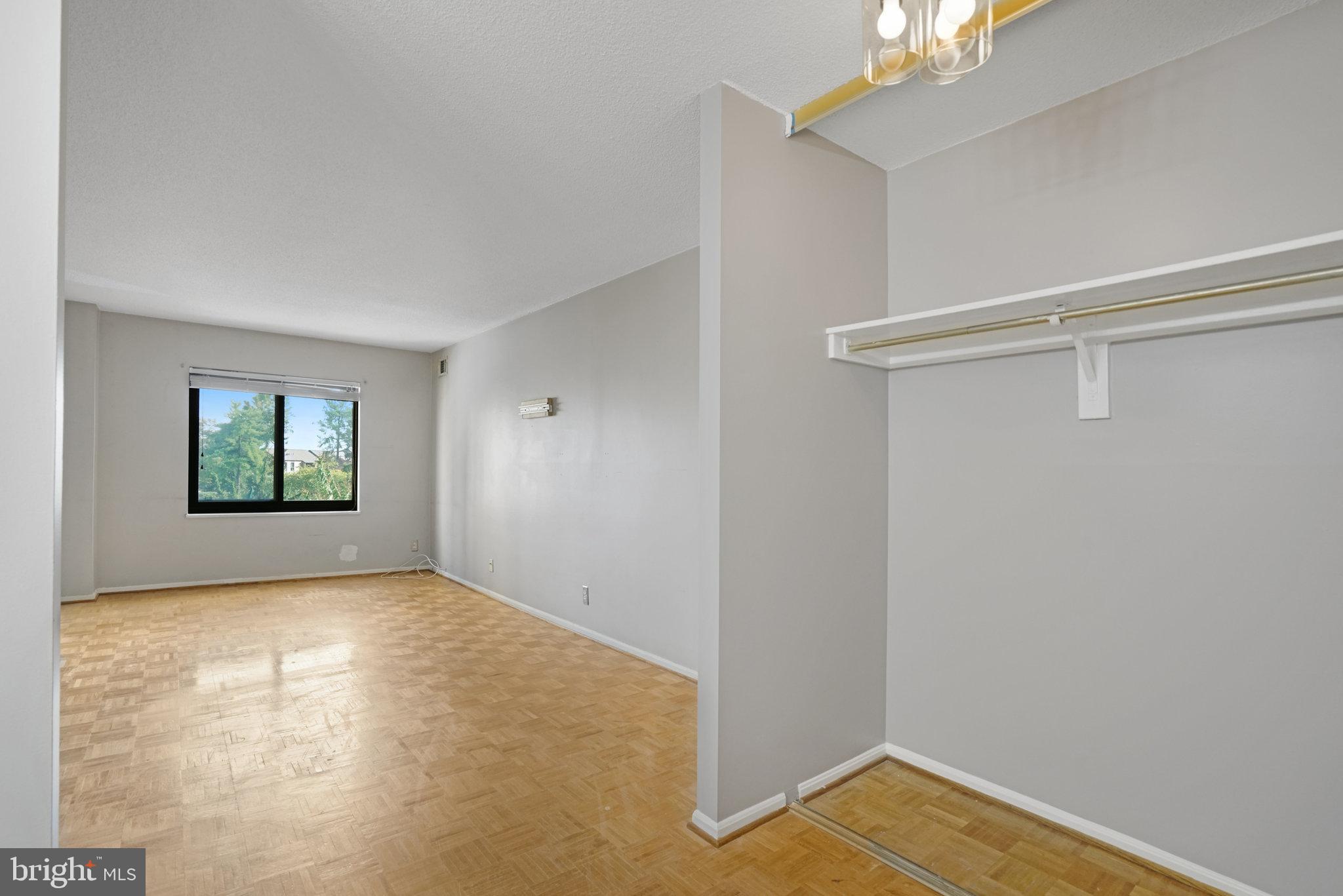 WATERGATE AT LANDMARK - Residential