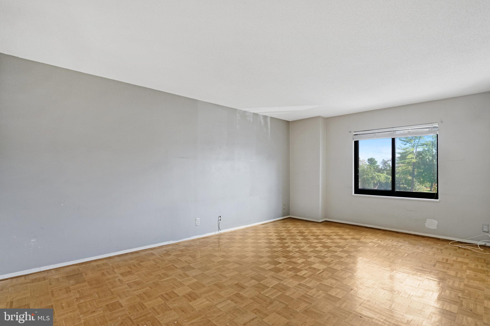 WATERGATE AT LANDMARK - Residential