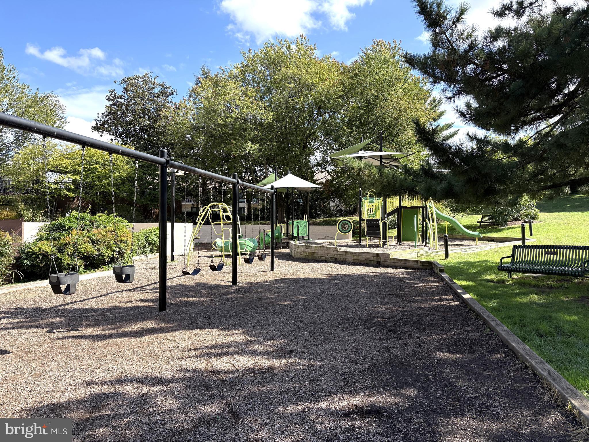 WATERGATE AT LANDMARK - Residential