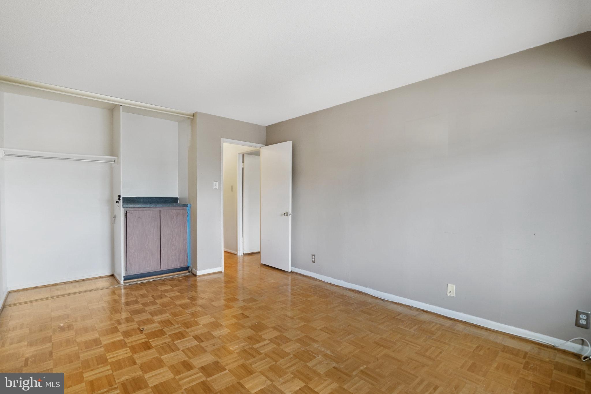 WATERGATE AT LANDMARK - Residential