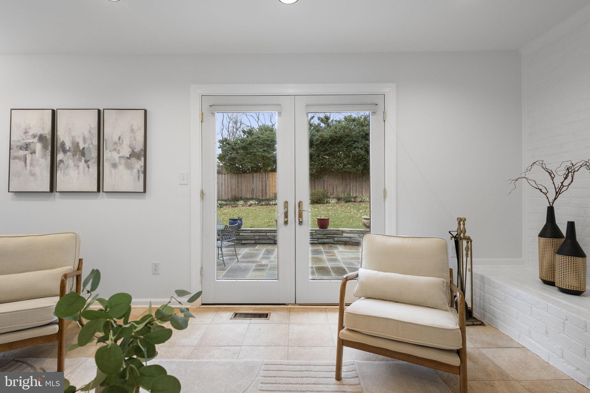 BEECH TREE MANOR - Residential