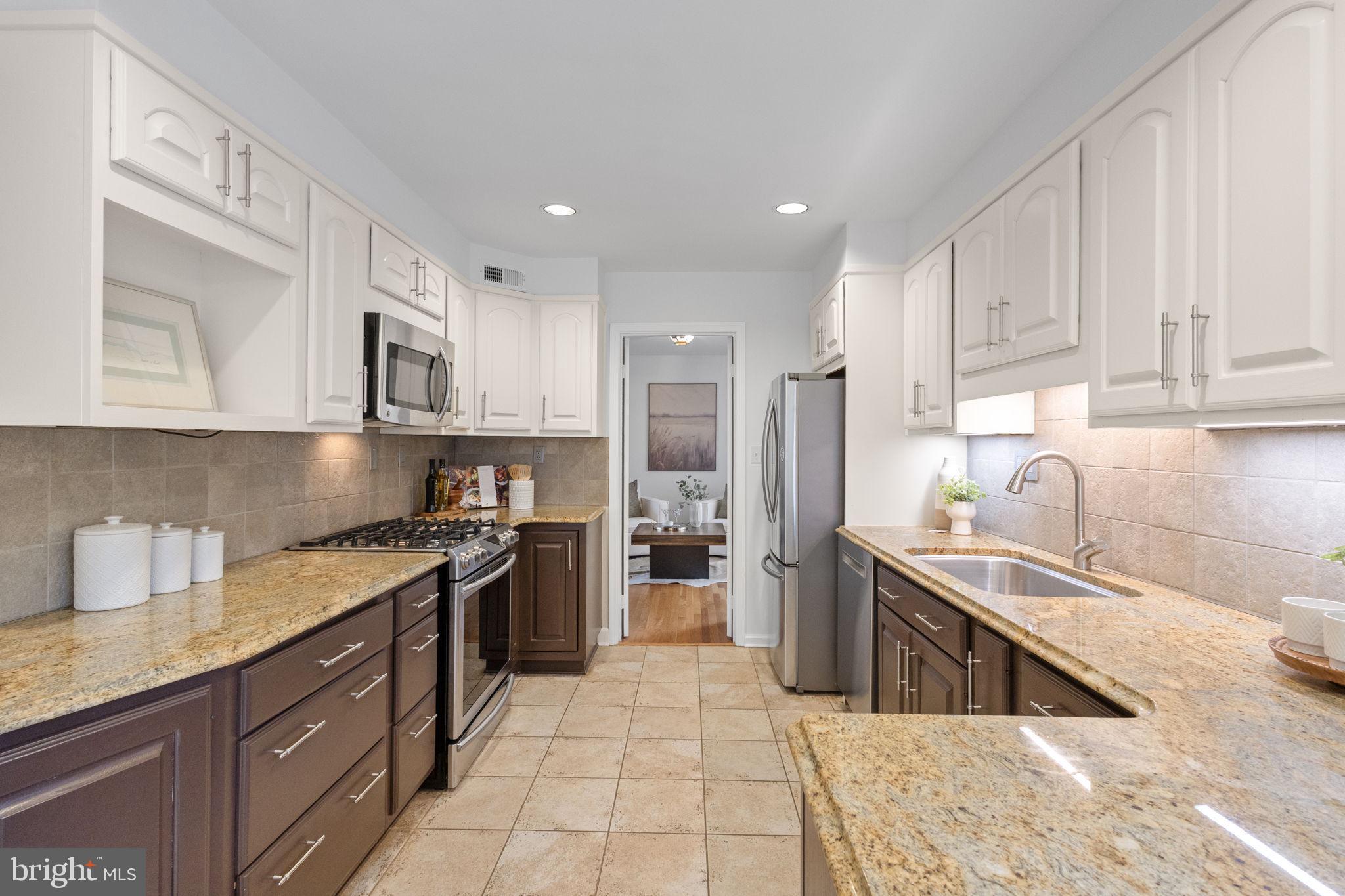 BEECH TREE MANOR - Residential