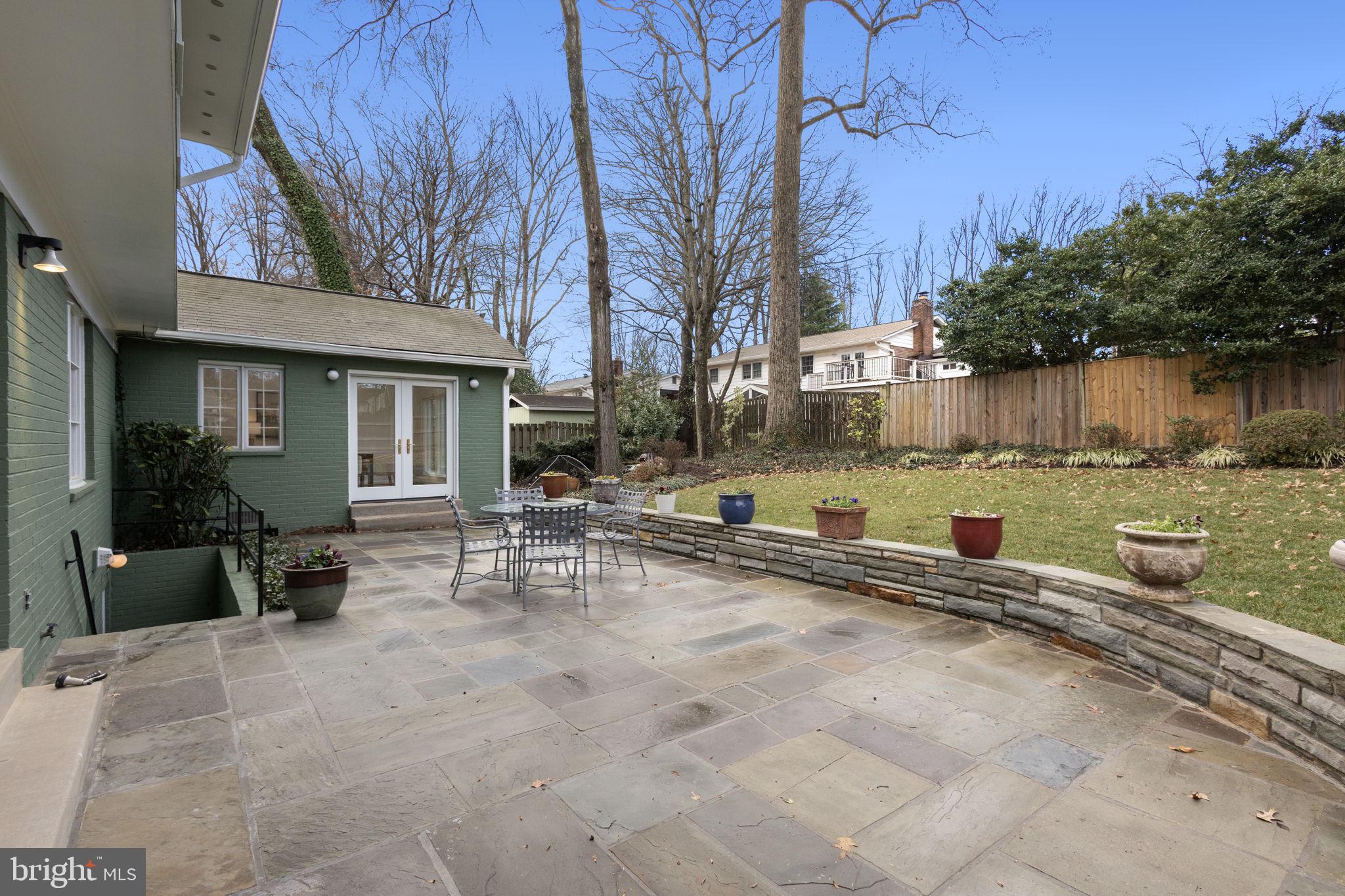 BEECH TREE MANOR - Residential