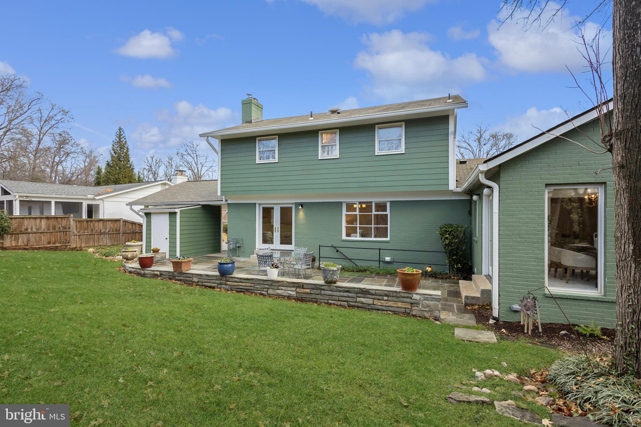 BEECH TREE MANOR - Residential