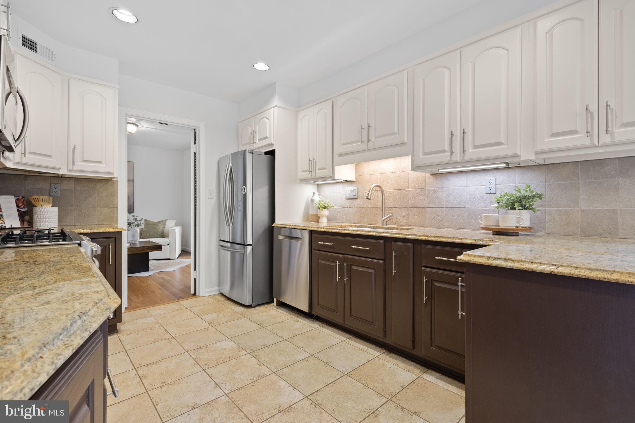 BEECH TREE MANOR - Residential