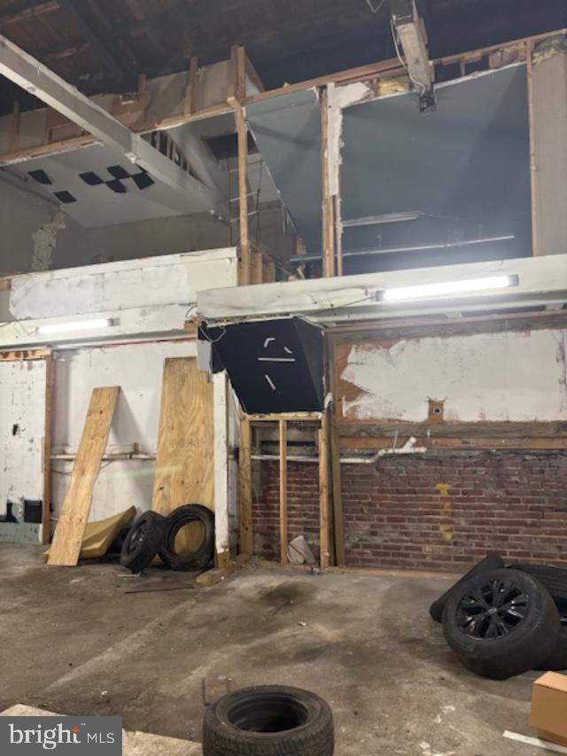 3475 COLLINS STREET 102