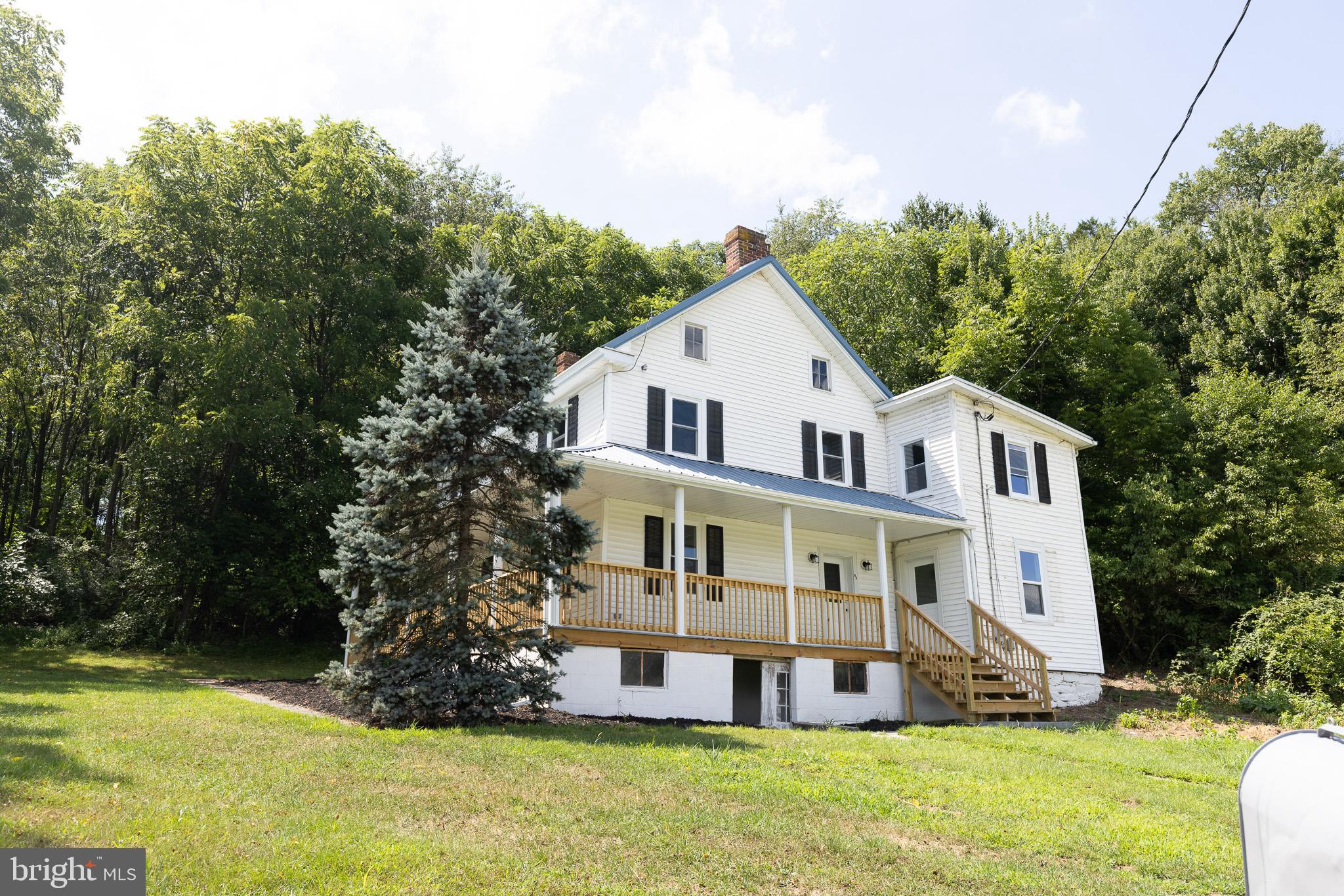 20 SEITZ AVENUE