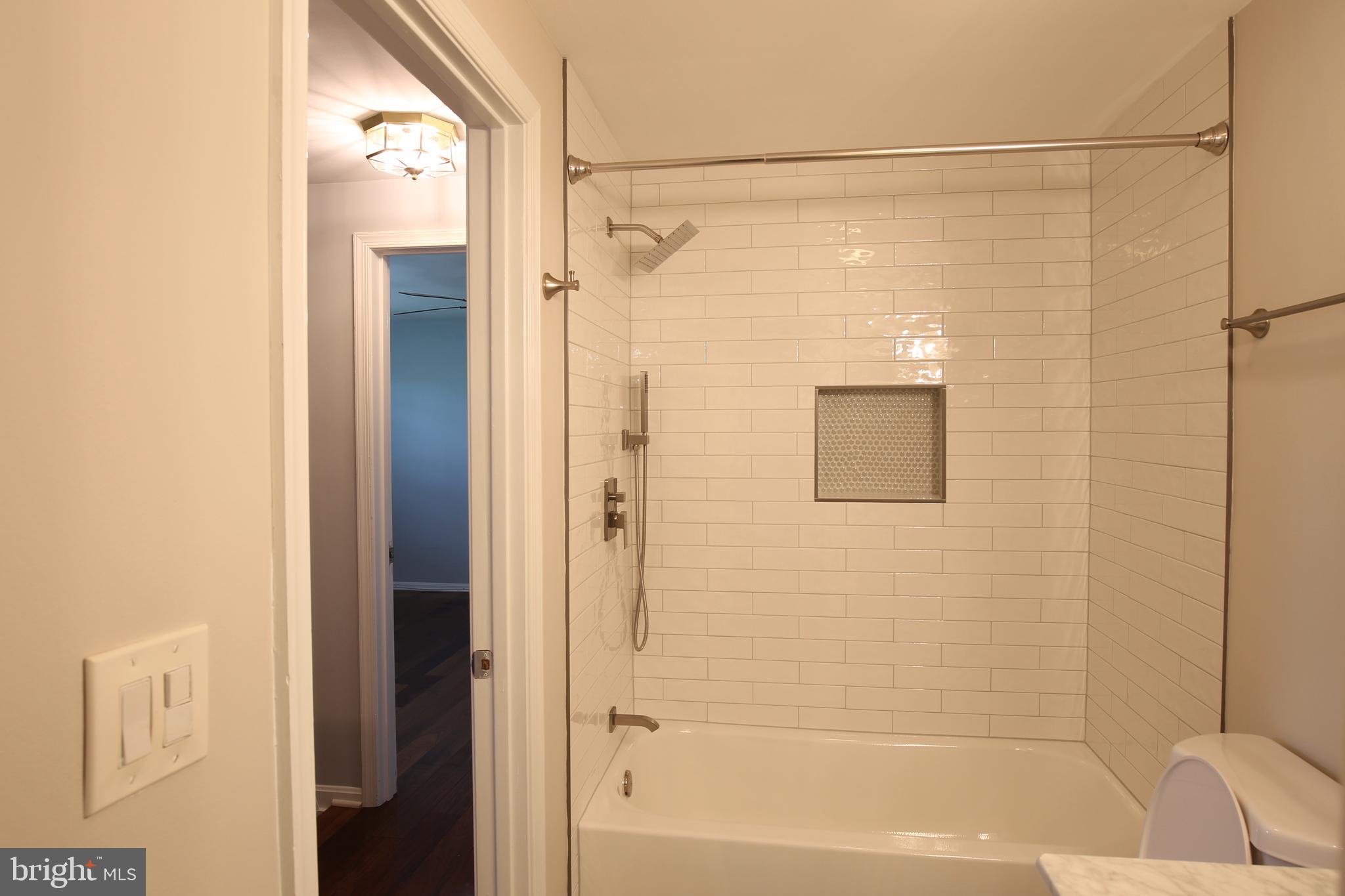 OAK SPRINGS - Residential Lease