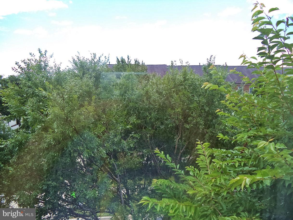 LAKELANDS - Residential