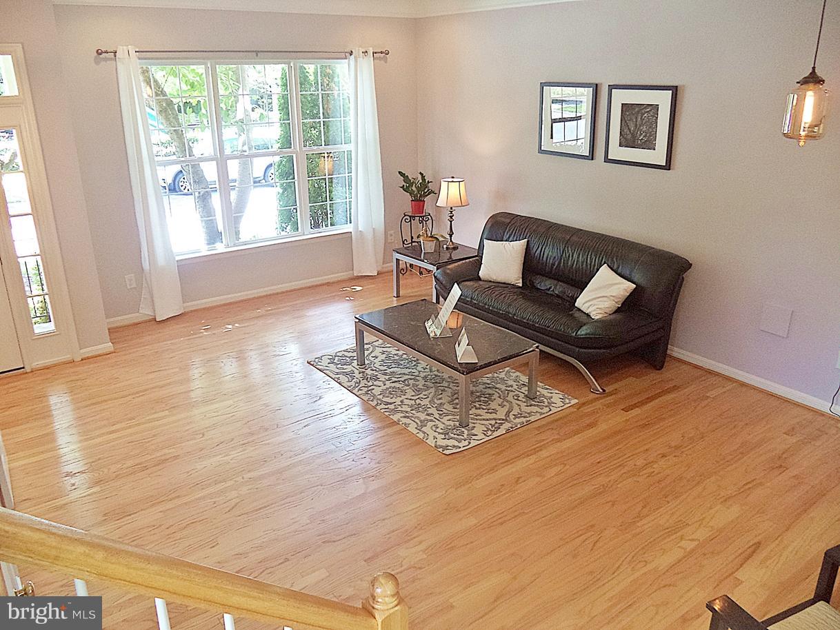 LAKELANDS - Residential