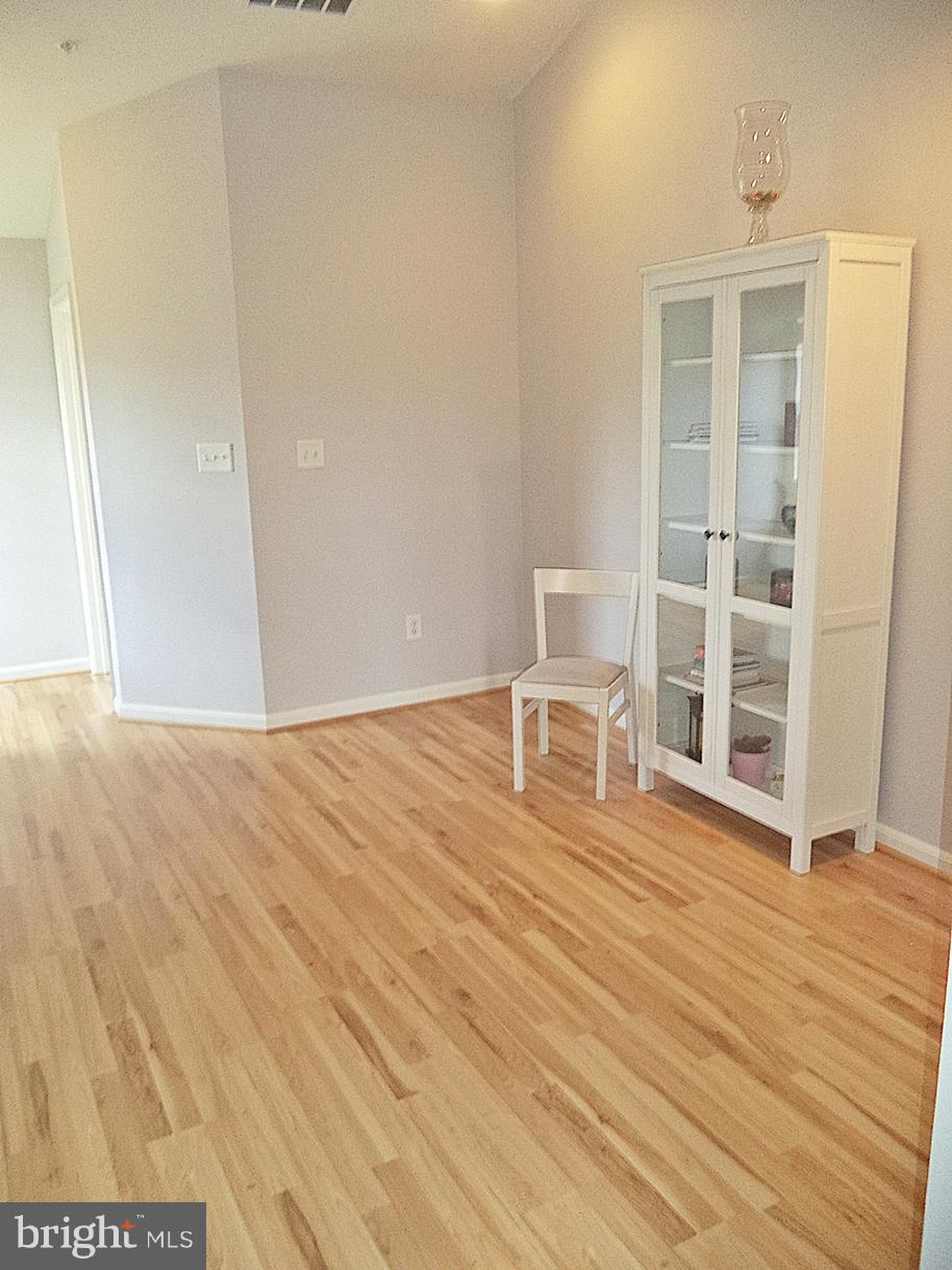 LAKELANDS - Residential