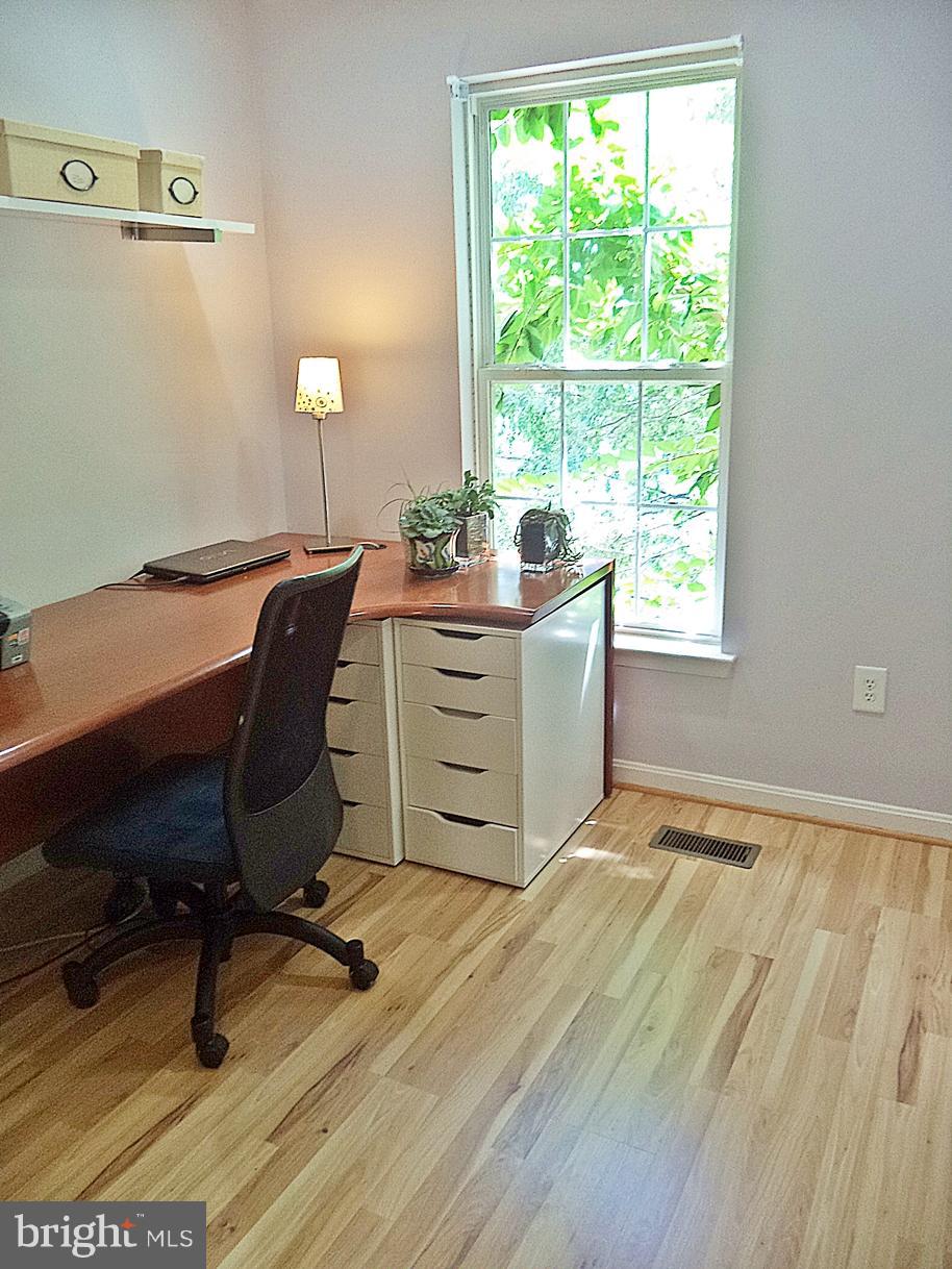 LAKELANDS - Residential