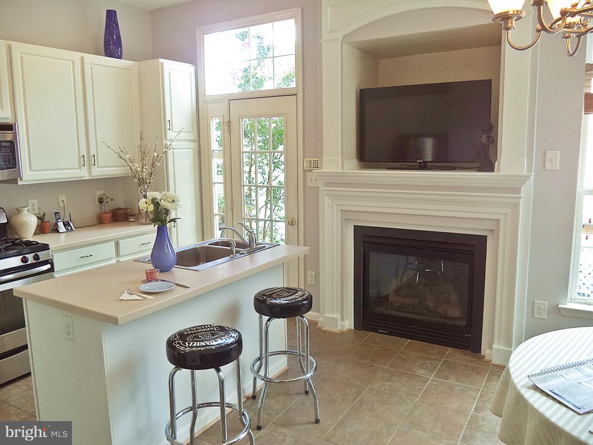 LAKELANDS - Residential