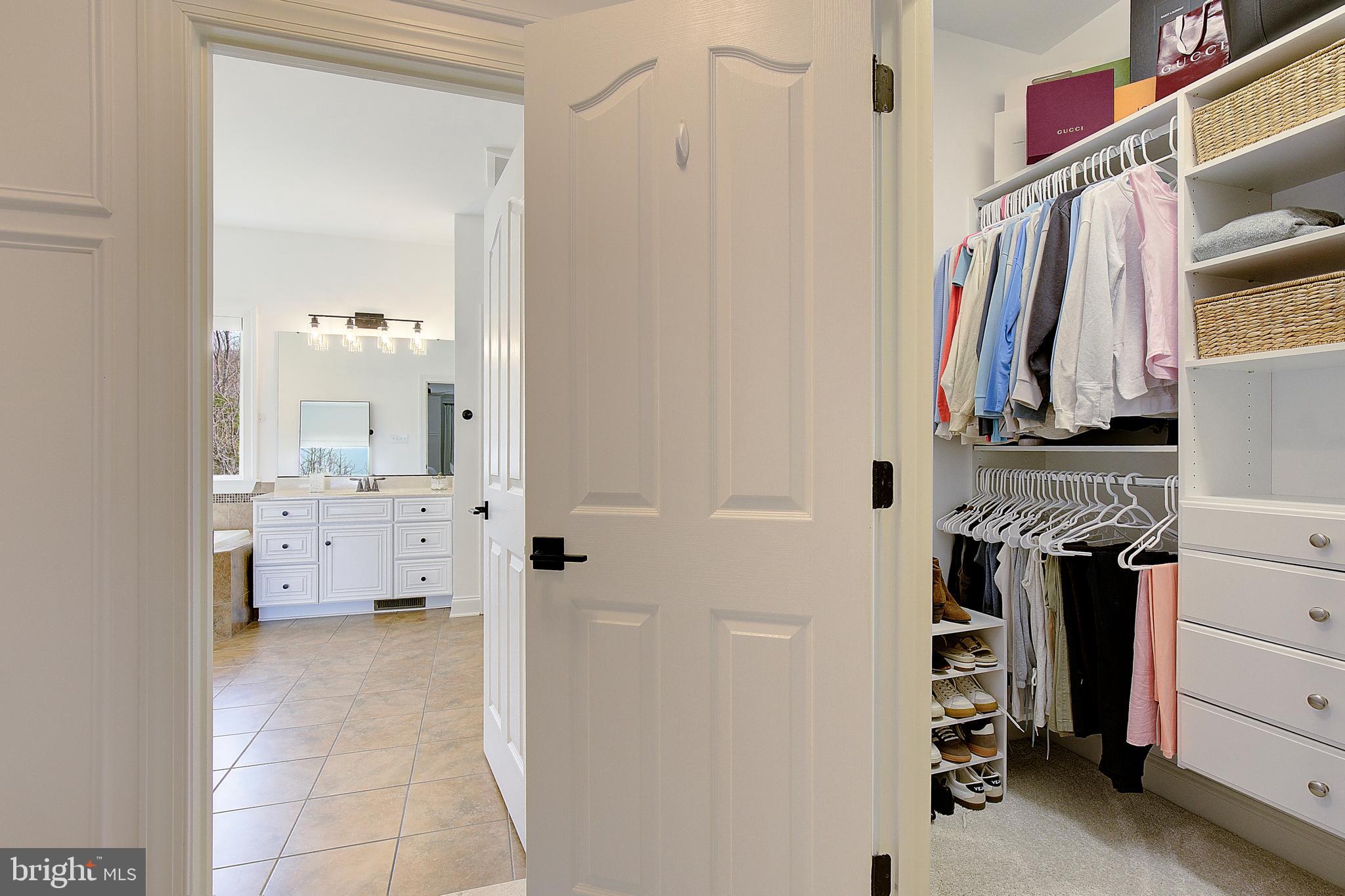 TIMBERNECK - Residential