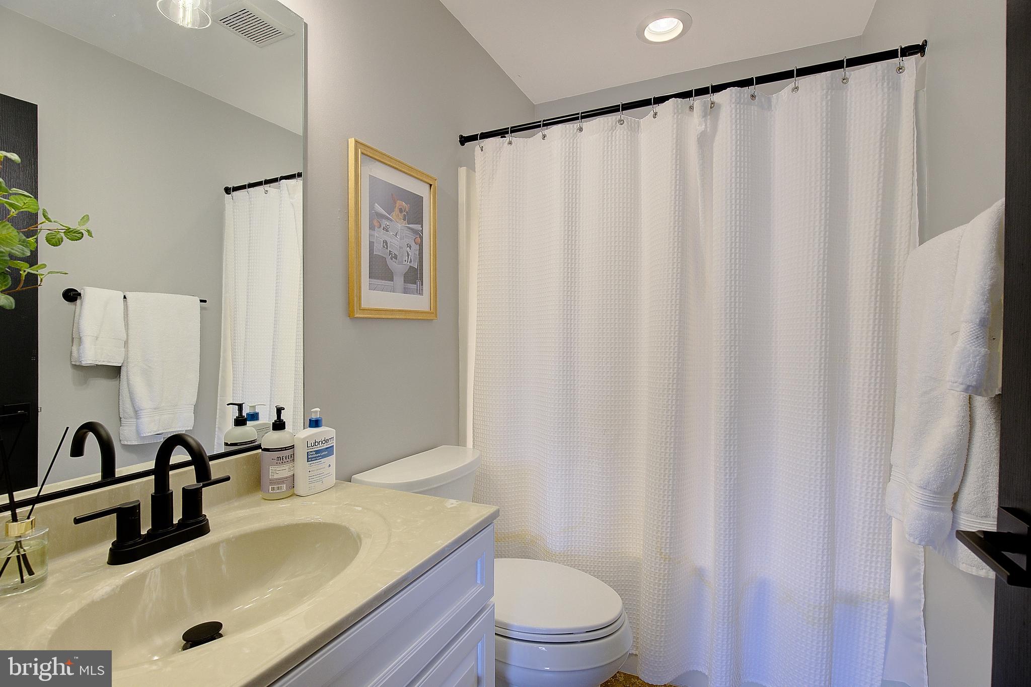 TIMBERNECK - Residential