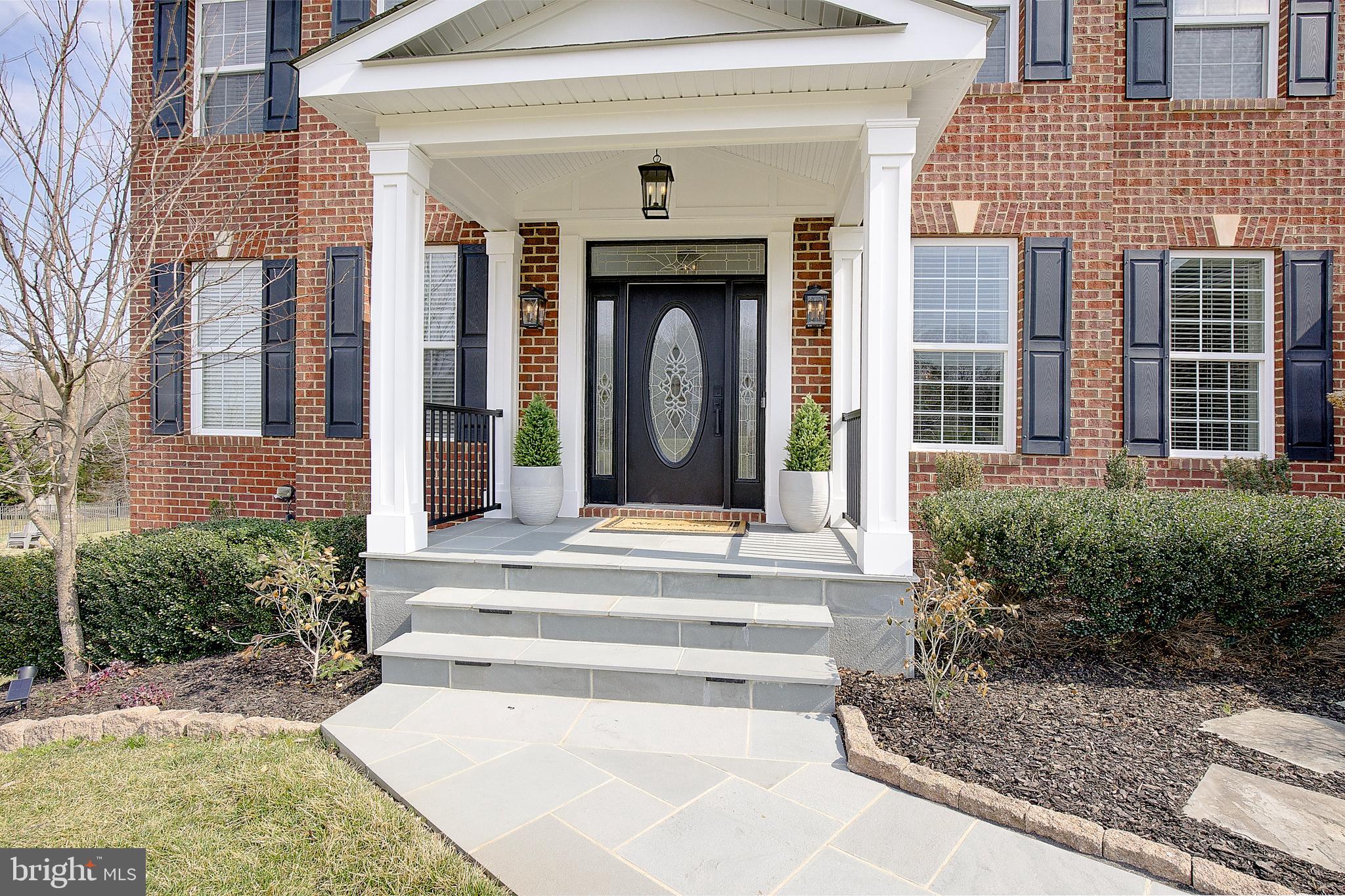 2079 TIMBERNECK DRIVE