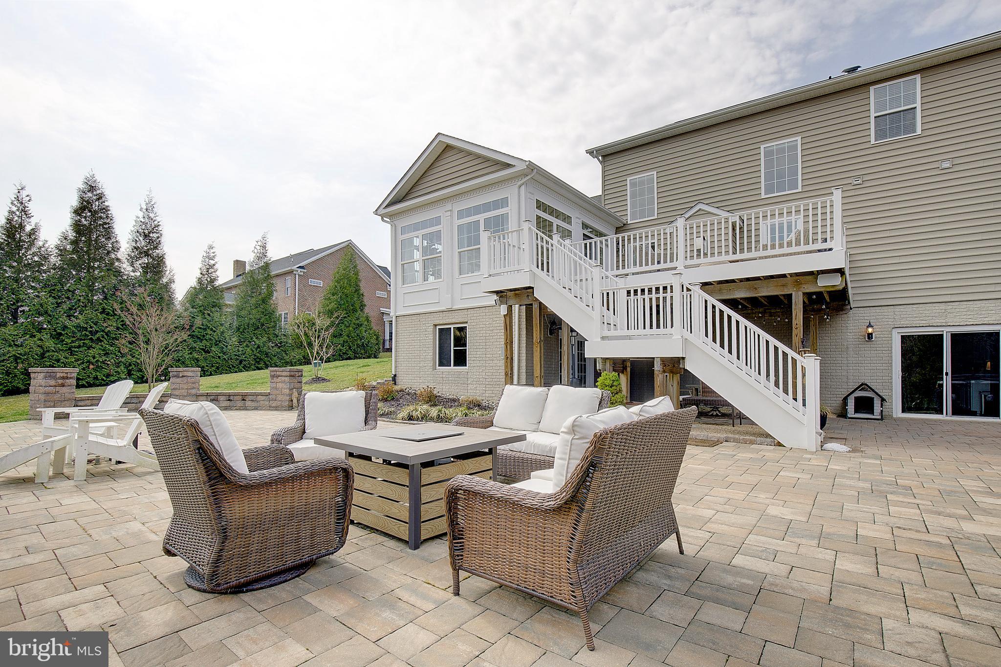 TIMBERNECK - Residential